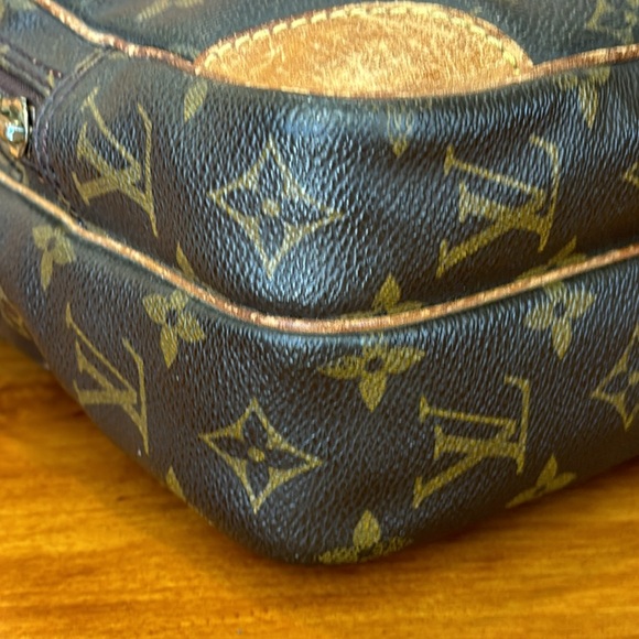 LOUIS VUITTON AMAZONE MONAGRAM BAG CLASSIC LV LUXURY MADE IN FRANCE NO STRAP🤎🧡 - Picture 9 of 17